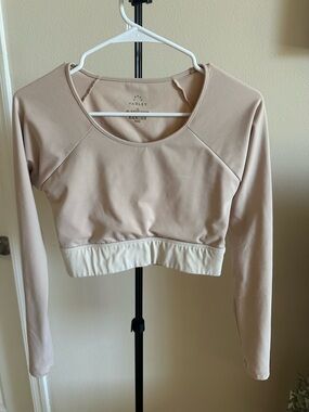 Varley Blush Pink/Nude Long-Sleeve Crop Top Workout Top